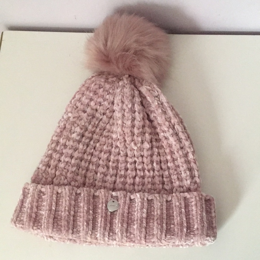 EXPRESS PINK CUTE BEANIE